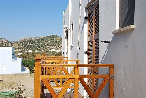 Peter & Tony Rooms Galissas Dış mekan fotoğraf